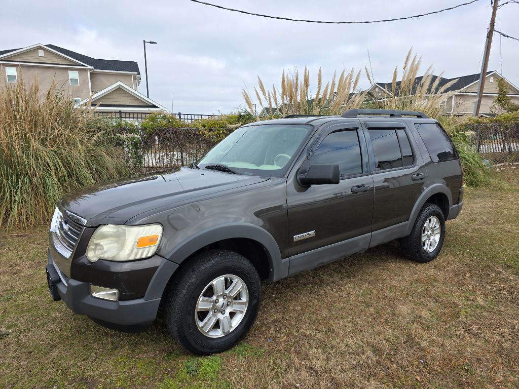 2006 Ford Explorer XLT's photo