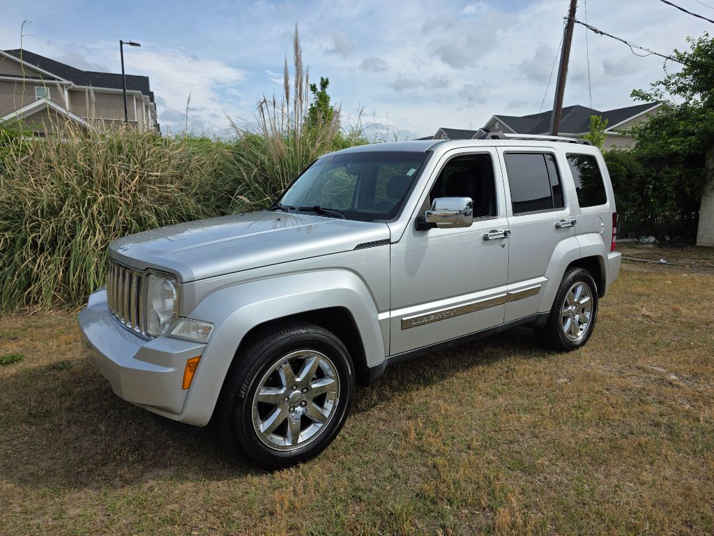 2011 Jeep Liberty Limited 4WD's photo