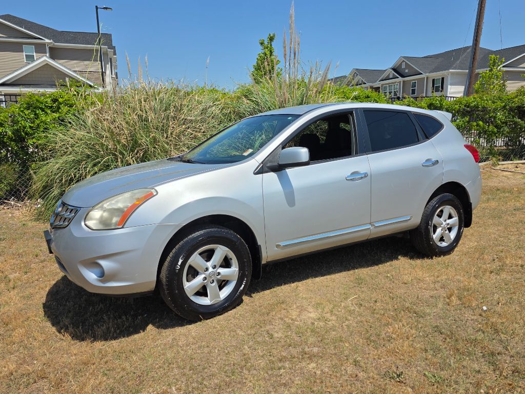 2013 Nissan Rogue S AWD's photo